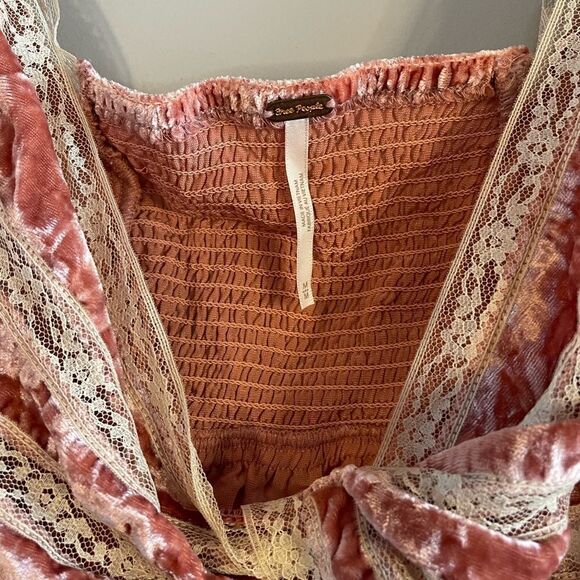 Free People Yours Truly Velvet Top || SZ M || Mauve - Picture 14 of 15